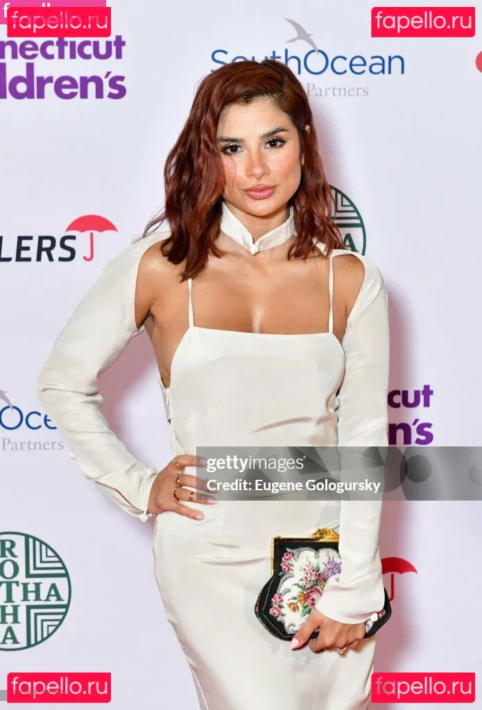 Diane Guerrero Onlyfans Photo Gallery 