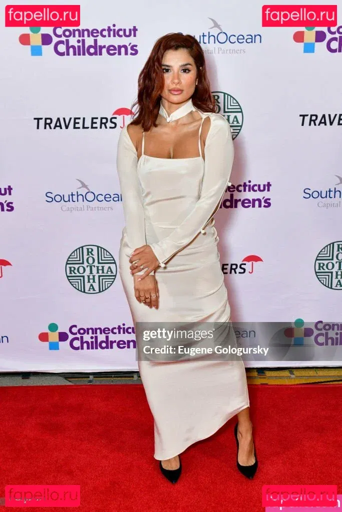 Diane Guerrero Onlyfans Photo Gallery 