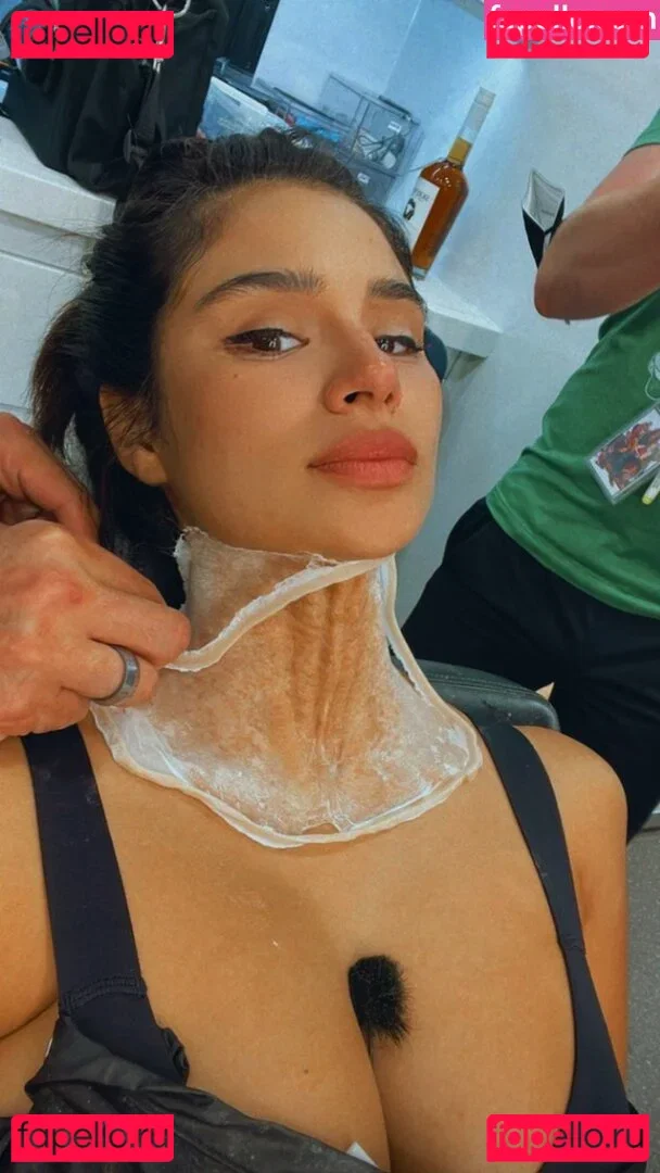 Diane Guerrero Onlyfans Photo Gallery 