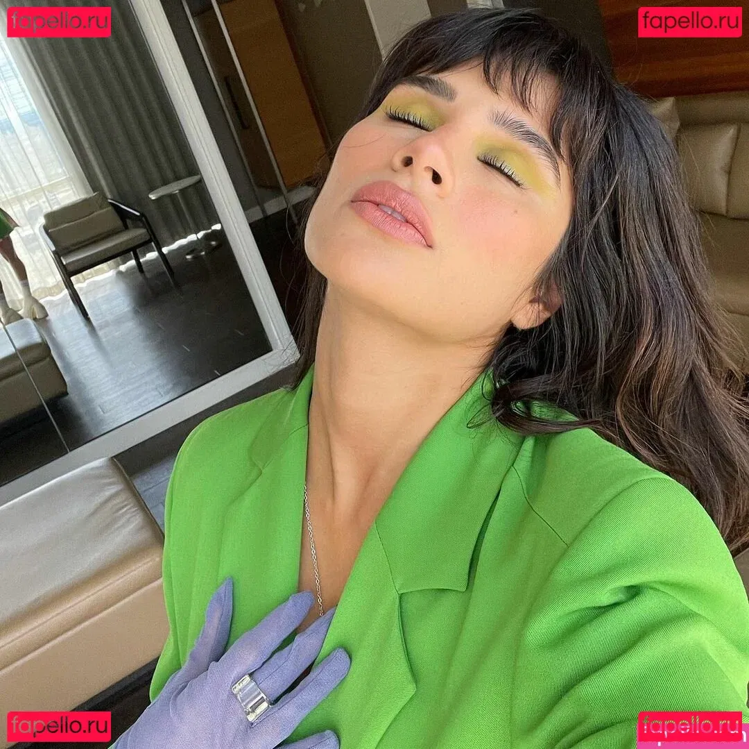 Diane Guerrero Onlyfans Photo Gallery 