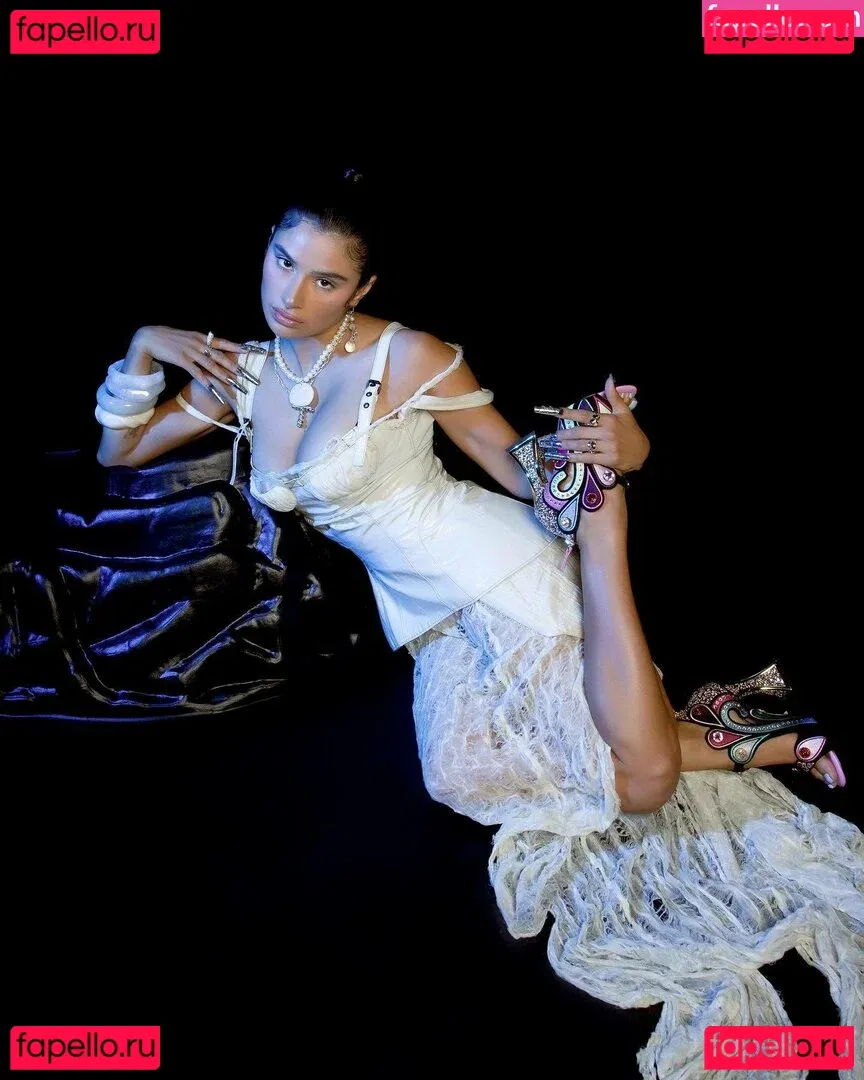 Diane Guerrero Onlyfans Photo Gallery 