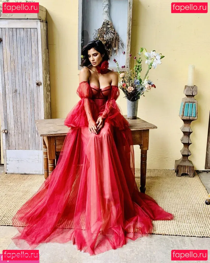 Diane Guerrero Onlyfans Photo Gallery 