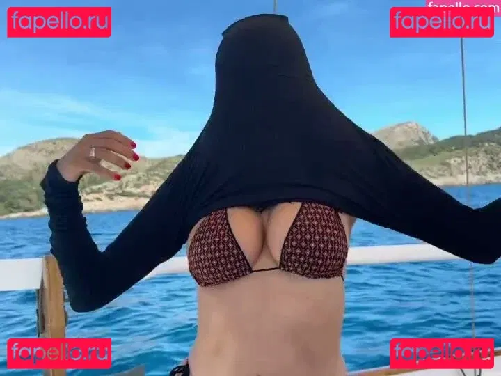 Diane Guerrero Onlyfans Photo Gallery 