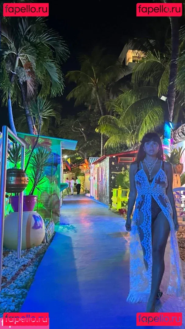 Diane Guerrero Onlyfans Photo Gallery 