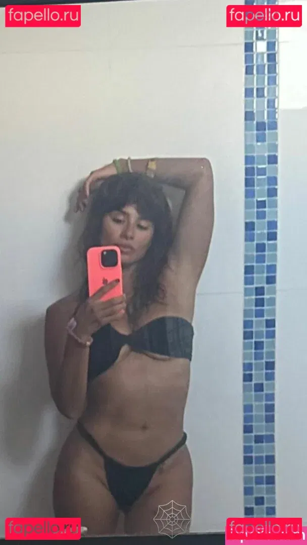 Diane Guerrero Onlyfans Photo Gallery 