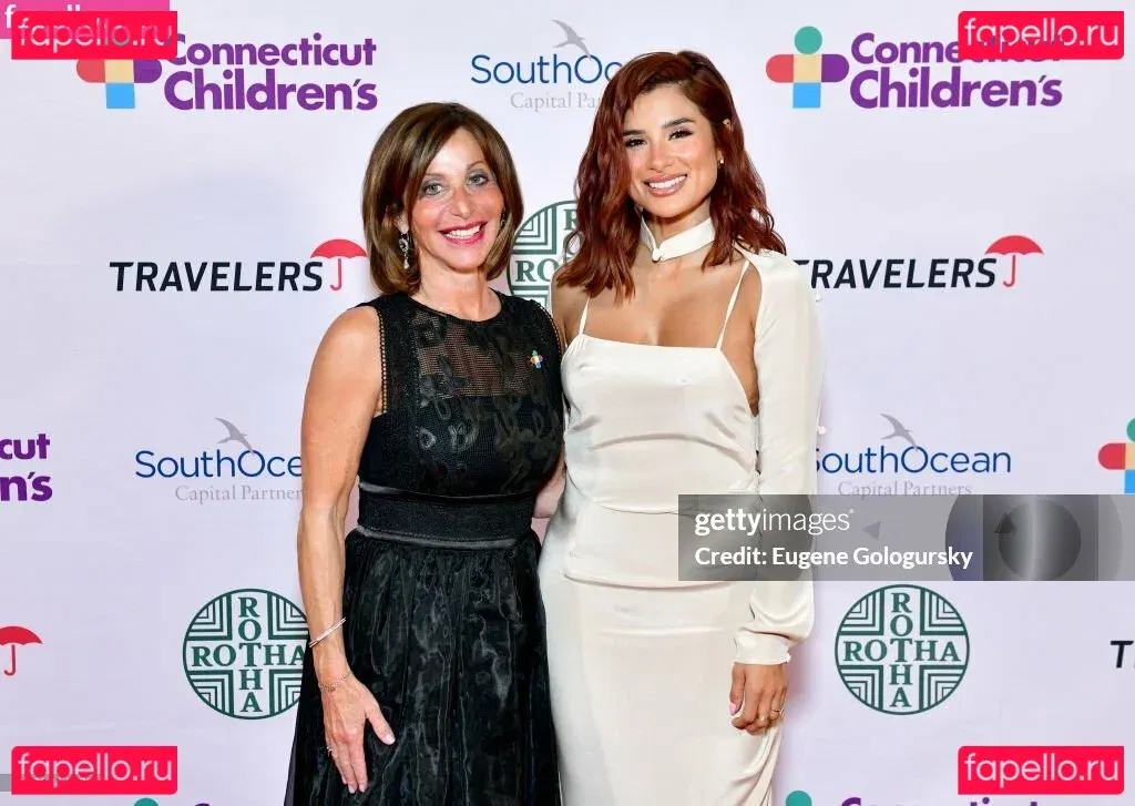 Diane Guerrero Onlyfans Photo Gallery 