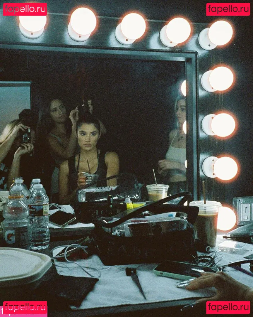 Diane Guerrero Onlyfans Photo Gallery 