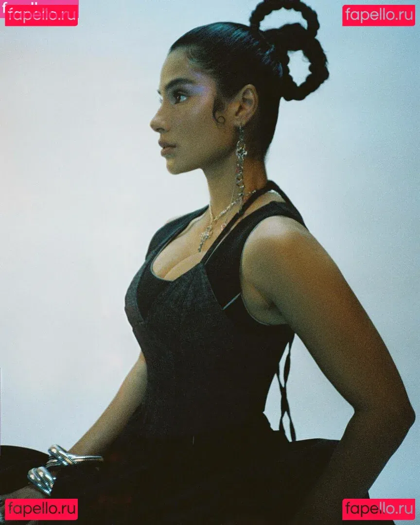 Diane Guerrero Onlyfans Photo Gallery 