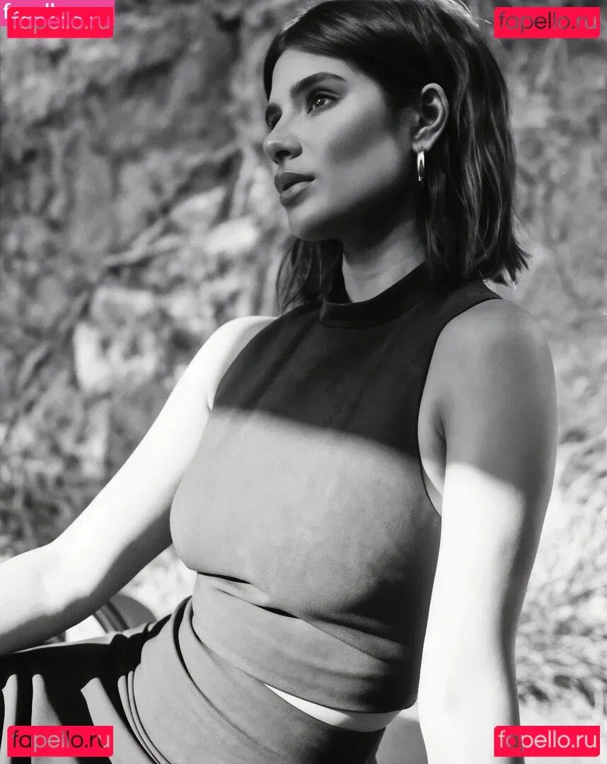 Diane Guerrero Onlyfans Photo Gallery 