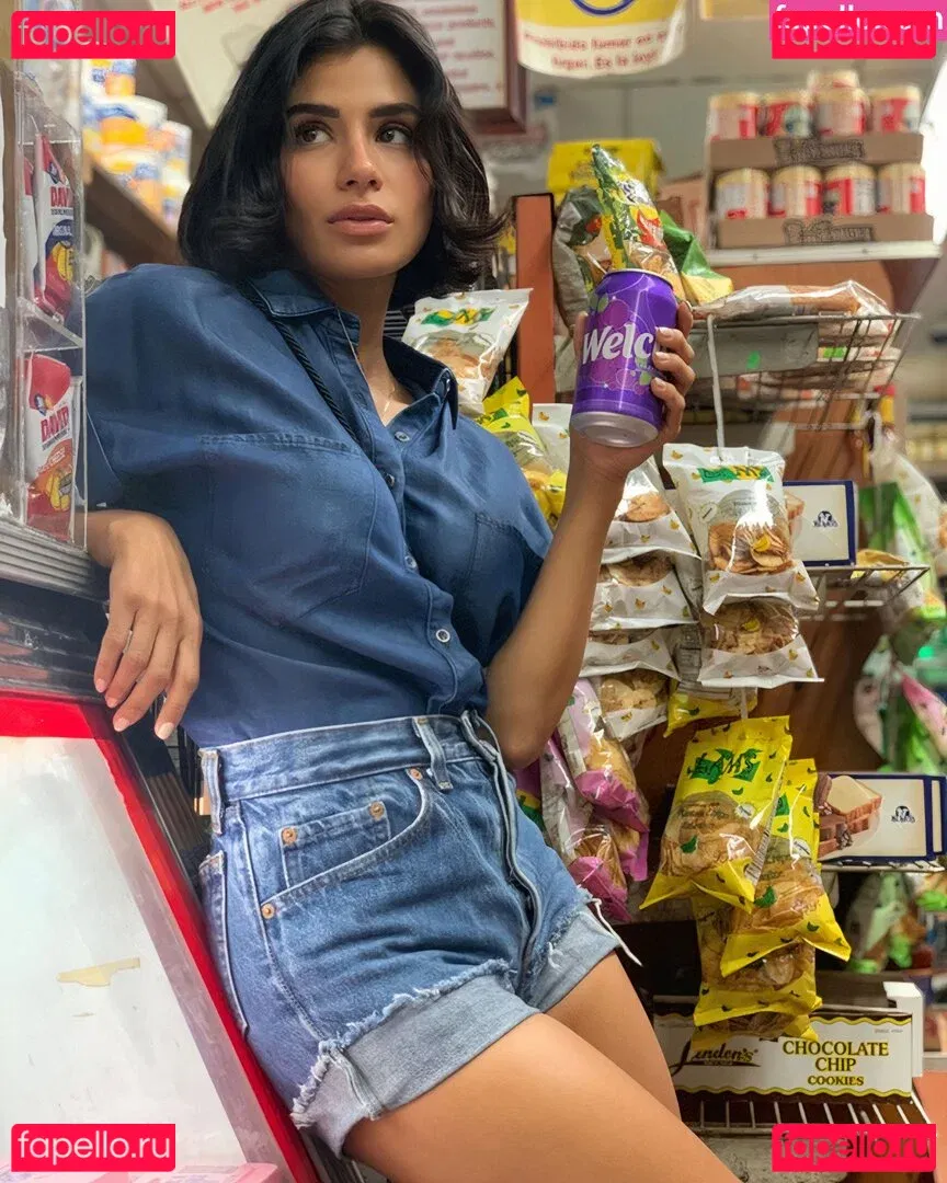 Diane Guerrero Onlyfans Photo Gallery 