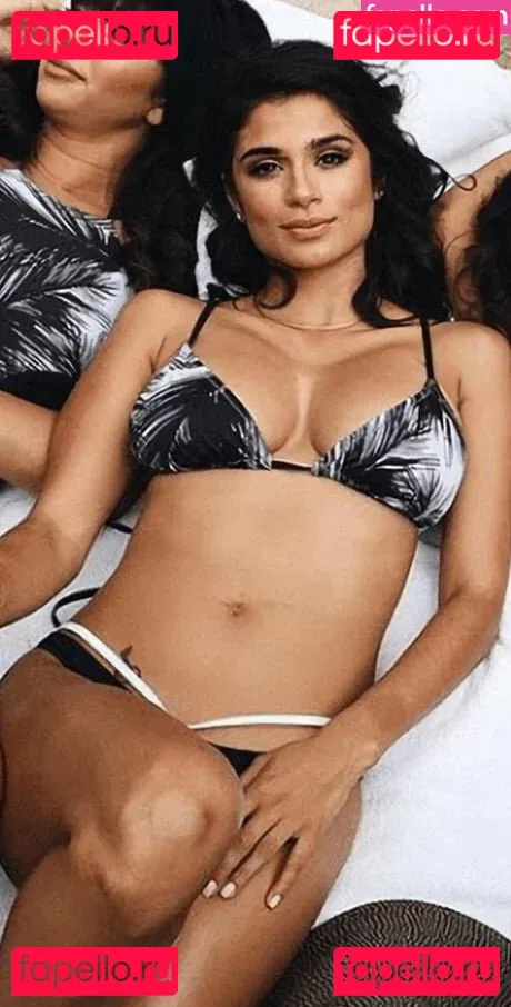 Diane Guerrero Onlyfans Photo Gallery 