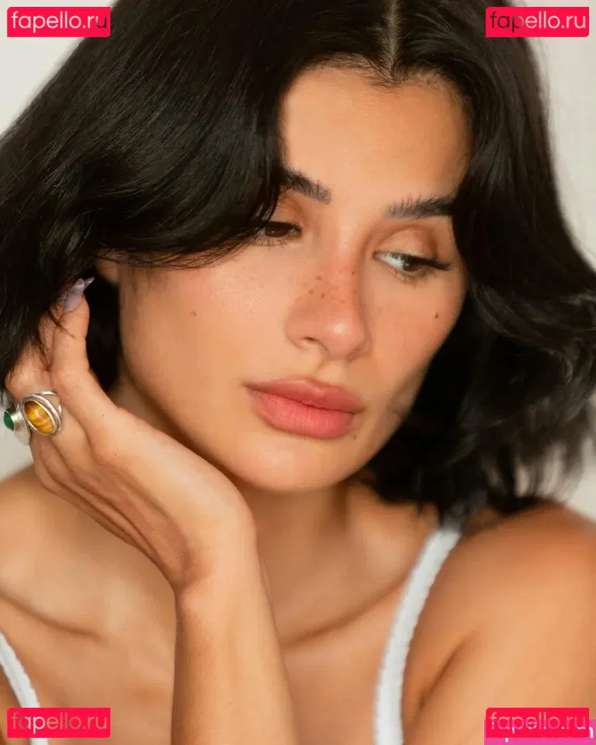 Diane Guerrero Onlyfans Photo Gallery 