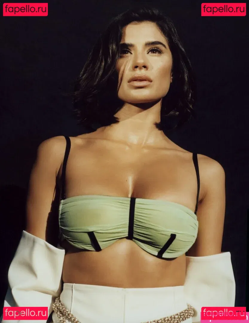 Diane Guerrero Onlyfans Photo Gallery 