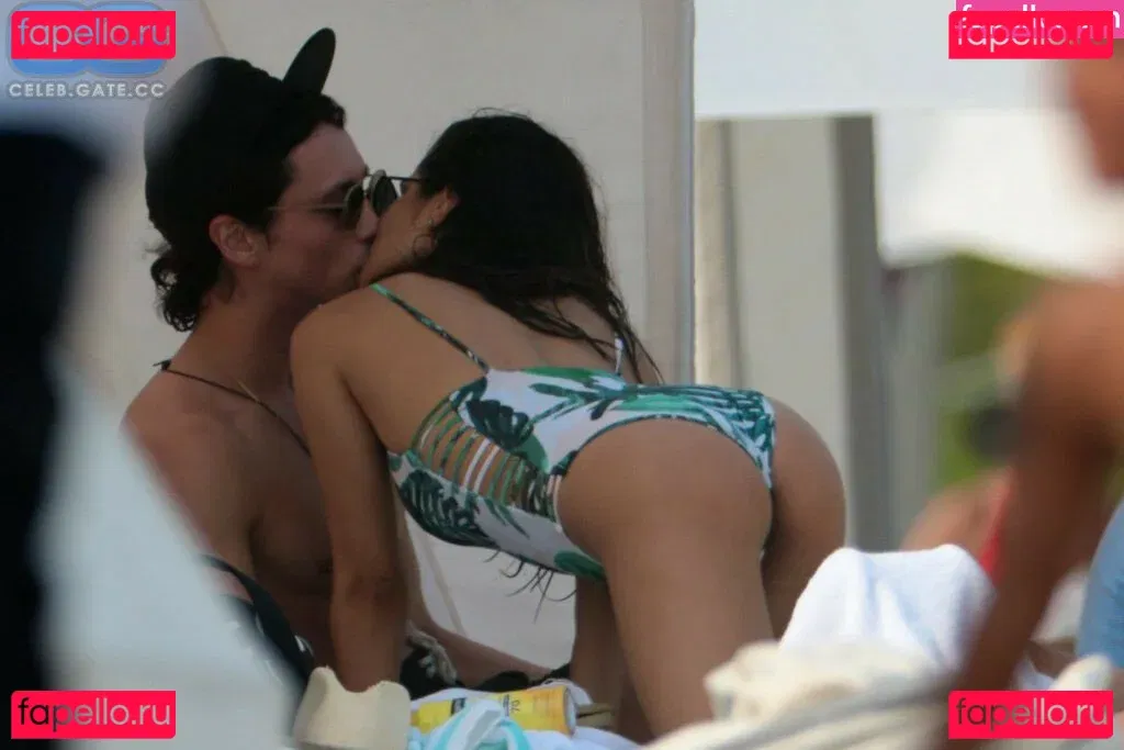 Diane Guerrero Onlyfans Photo Gallery 