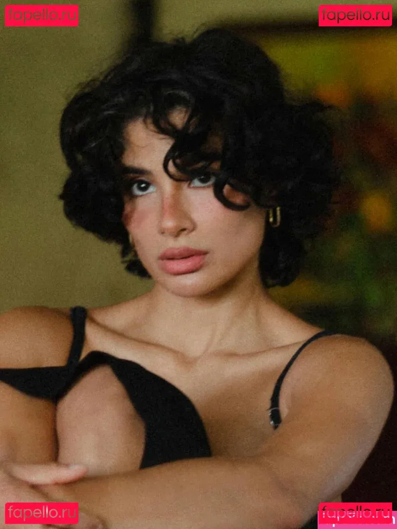 Diane Guerrero Onlyfans Photo Gallery 