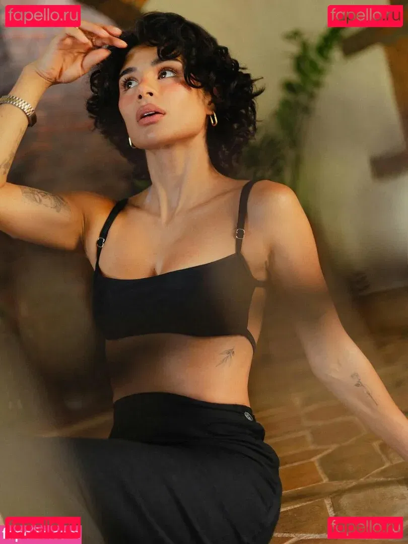 Diane Guerrero Onlyfans Photo Gallery 