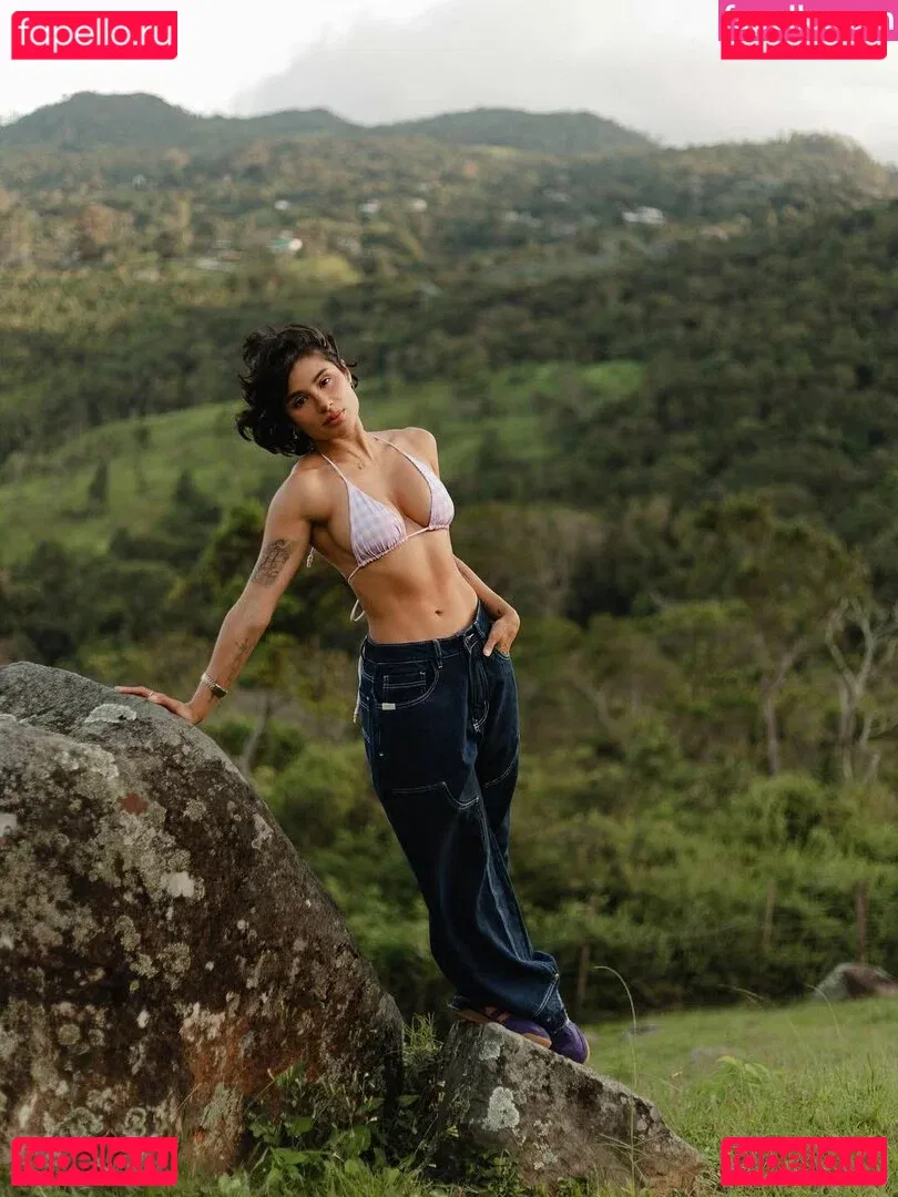 Diane Guerrero Onlyfans Photo Gallery 