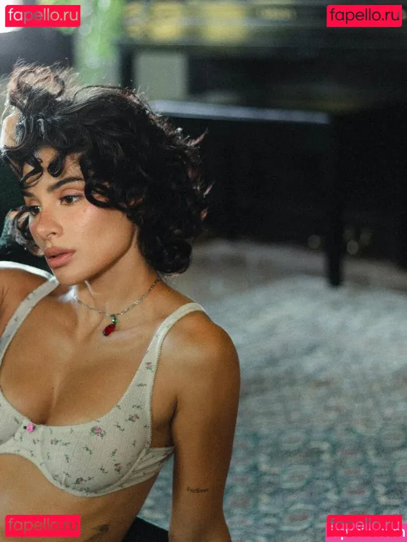 Diane Guerrero Onlyfans Photo Gallery 