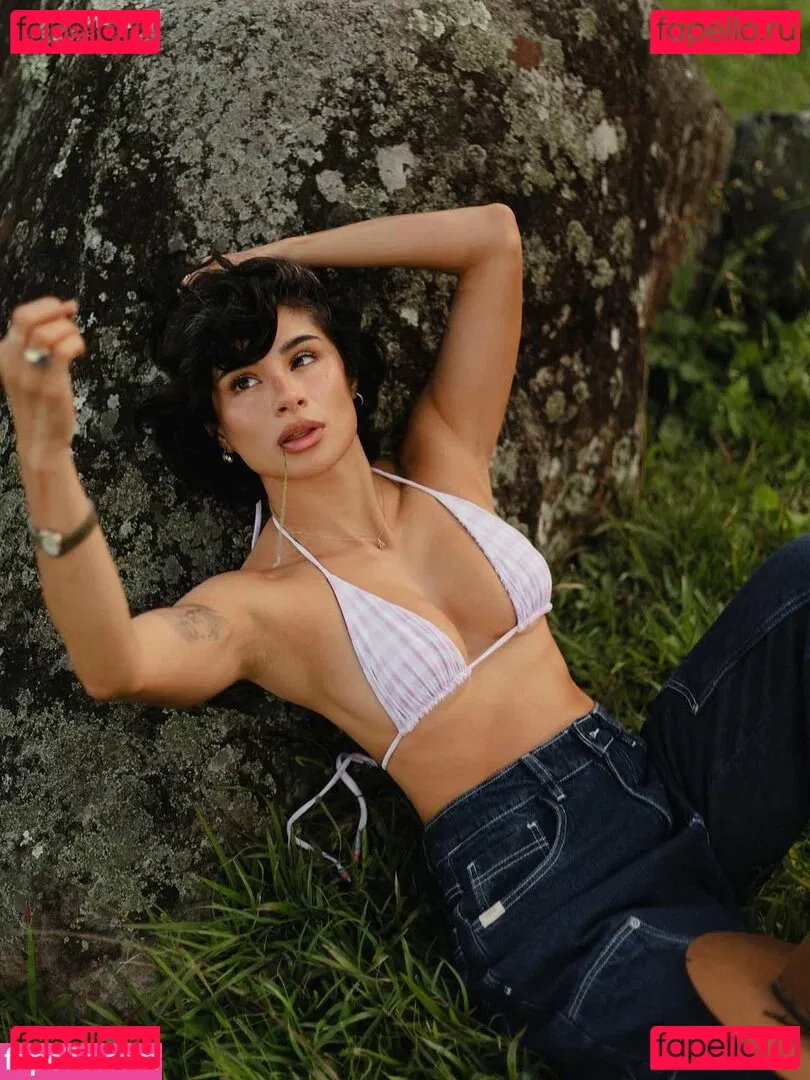 Diane Guerrero Onlyfans Photo Gallery 