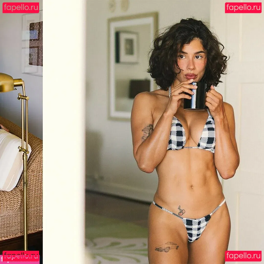 Diane Guerrero Onlyfans Photo Gallery 