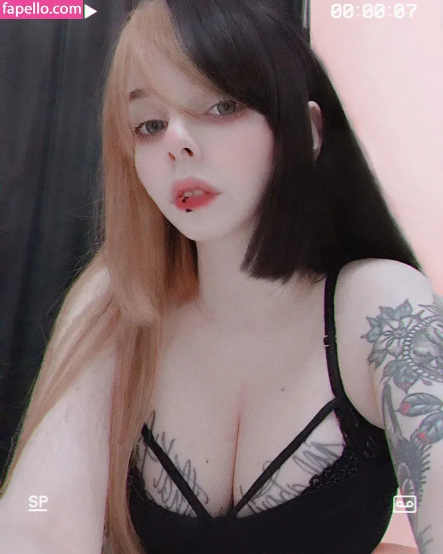 XoMaddykXo Onlyfans Photo Gallery 