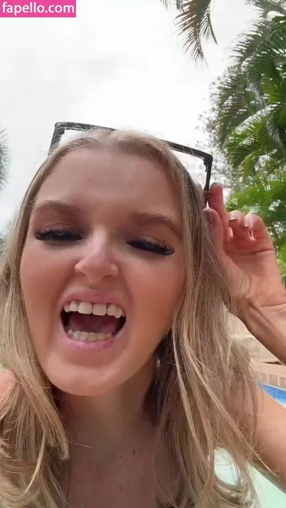 Lav Little Onlyfans Photo Gallery 