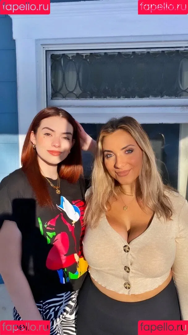 Emily E Onlyfans Photo Gallery 