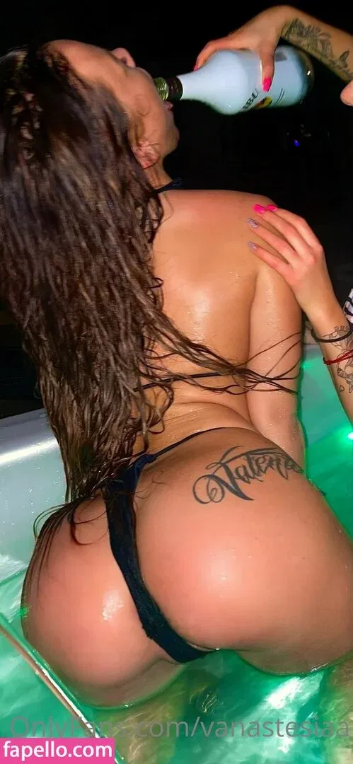 vanastesiaa Onlyfans Photo Gallery 