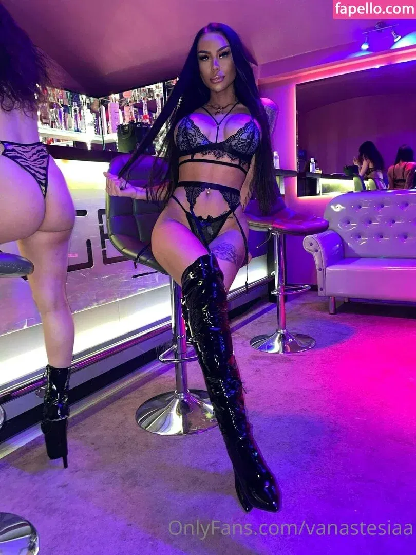 vanastesiaa Onlyfans Photo Gallery 