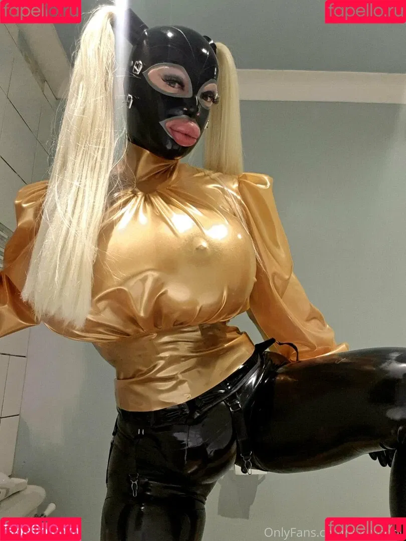 evelyndoll Onlyfans Photo Gallery 