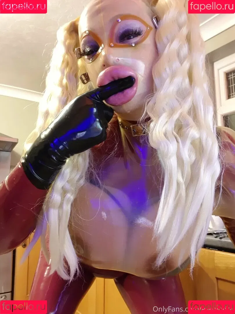 evelyndoll Onlyfans Photo Gallery 