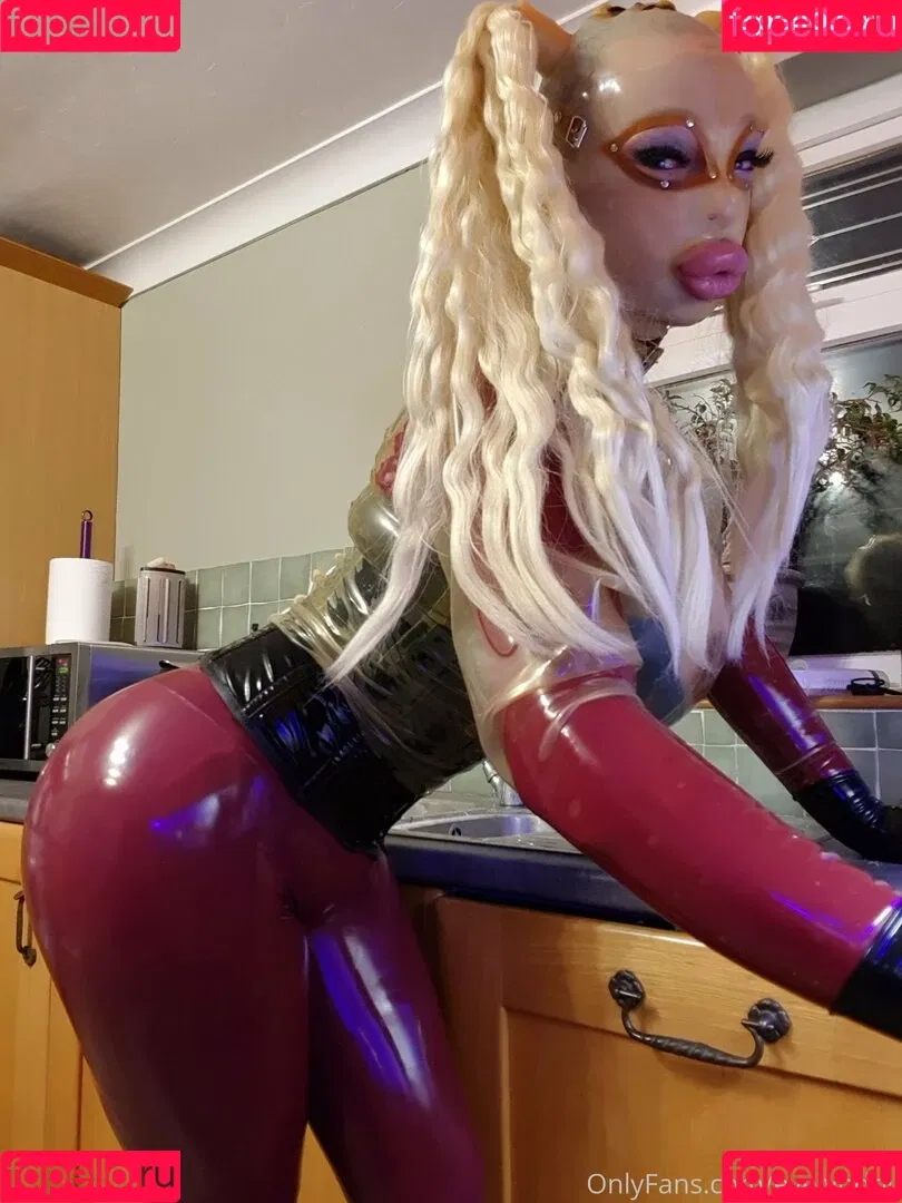 evelyndoll Onlyfans Photo Gallery 