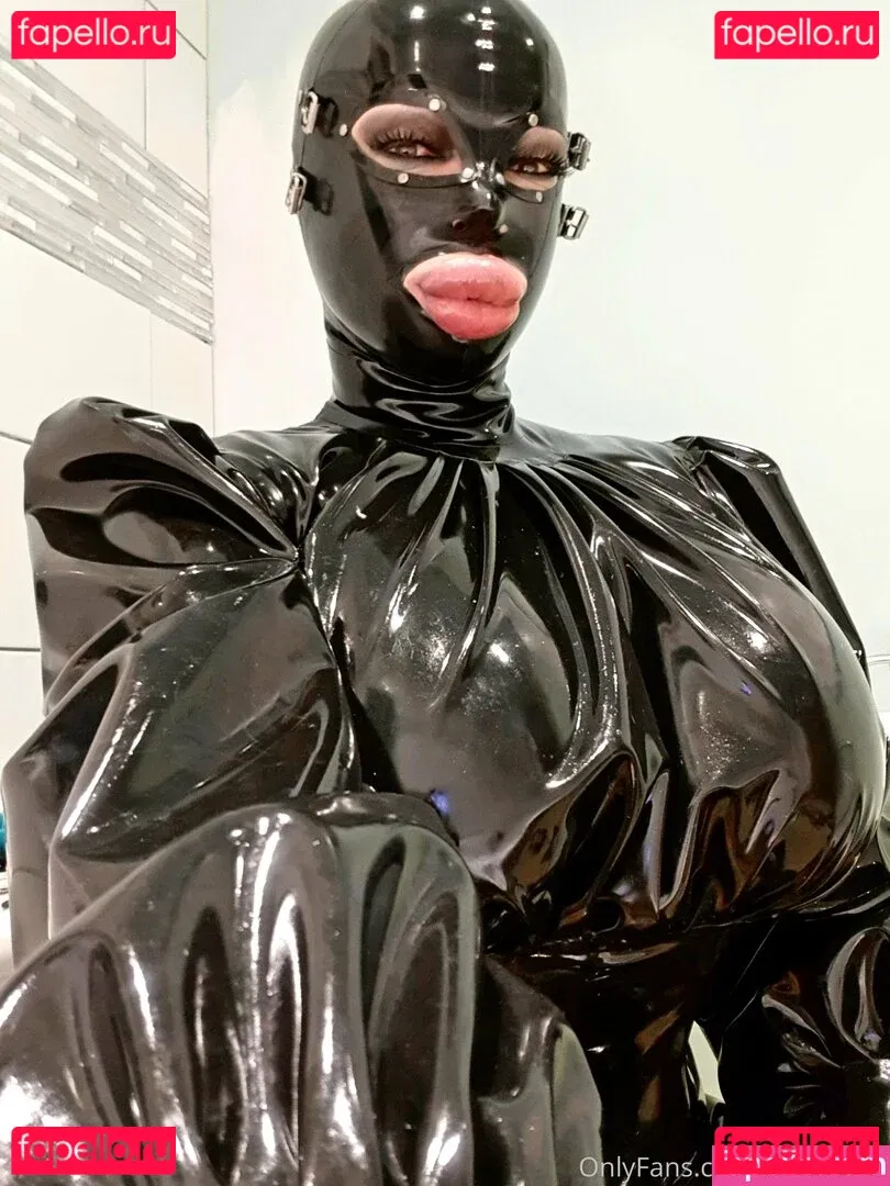 evelyndoll Onlyfans Photo Gallery 