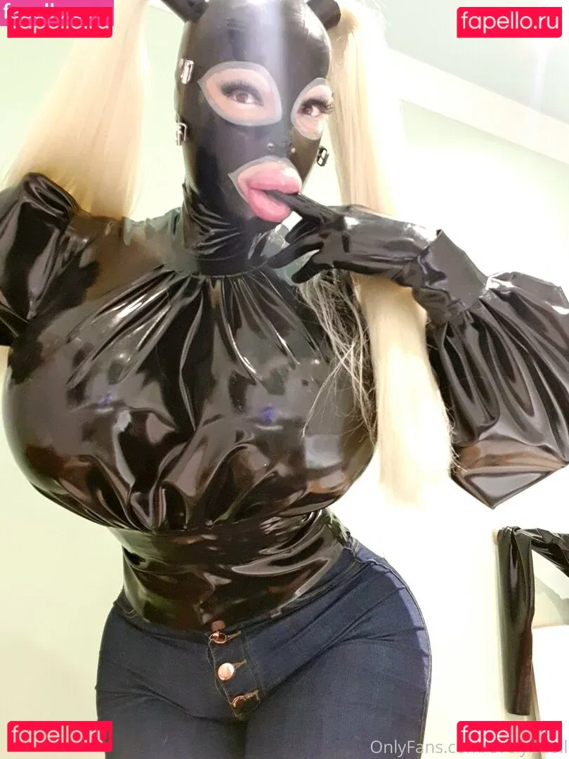 evelyndoll Onlyfans Photo Gallery 