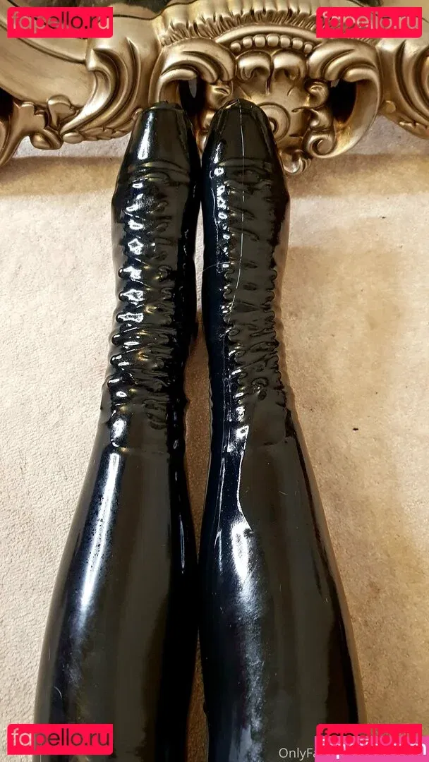 evelyndoll Onlyfans Photo Gallery 