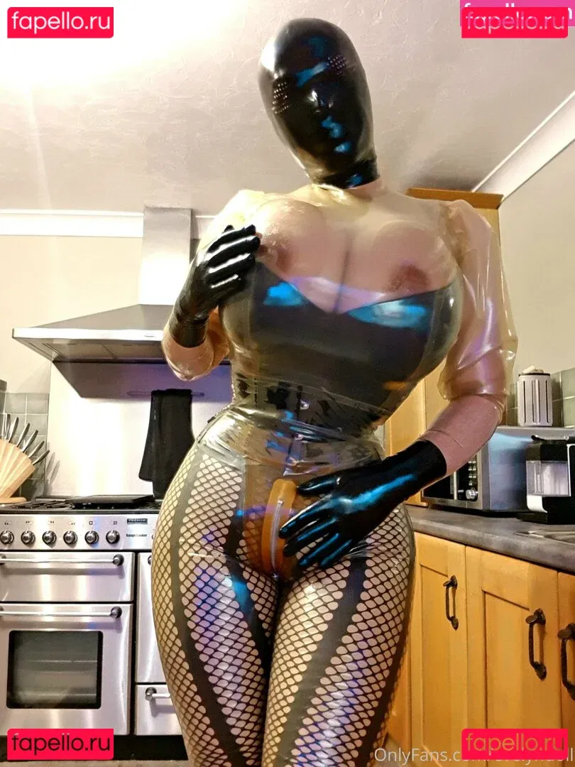 evelyndoll Onlyfans Photo Gallery 