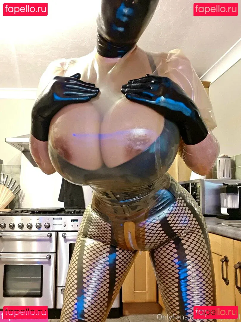 evelyndoll Onlyfans Photo Gallery 