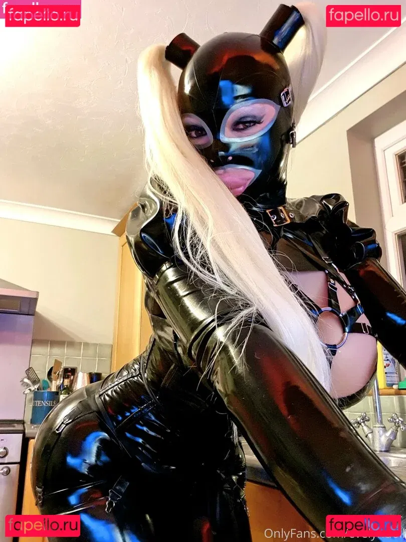 evelyndoll Onlyfans Photo Gallery 