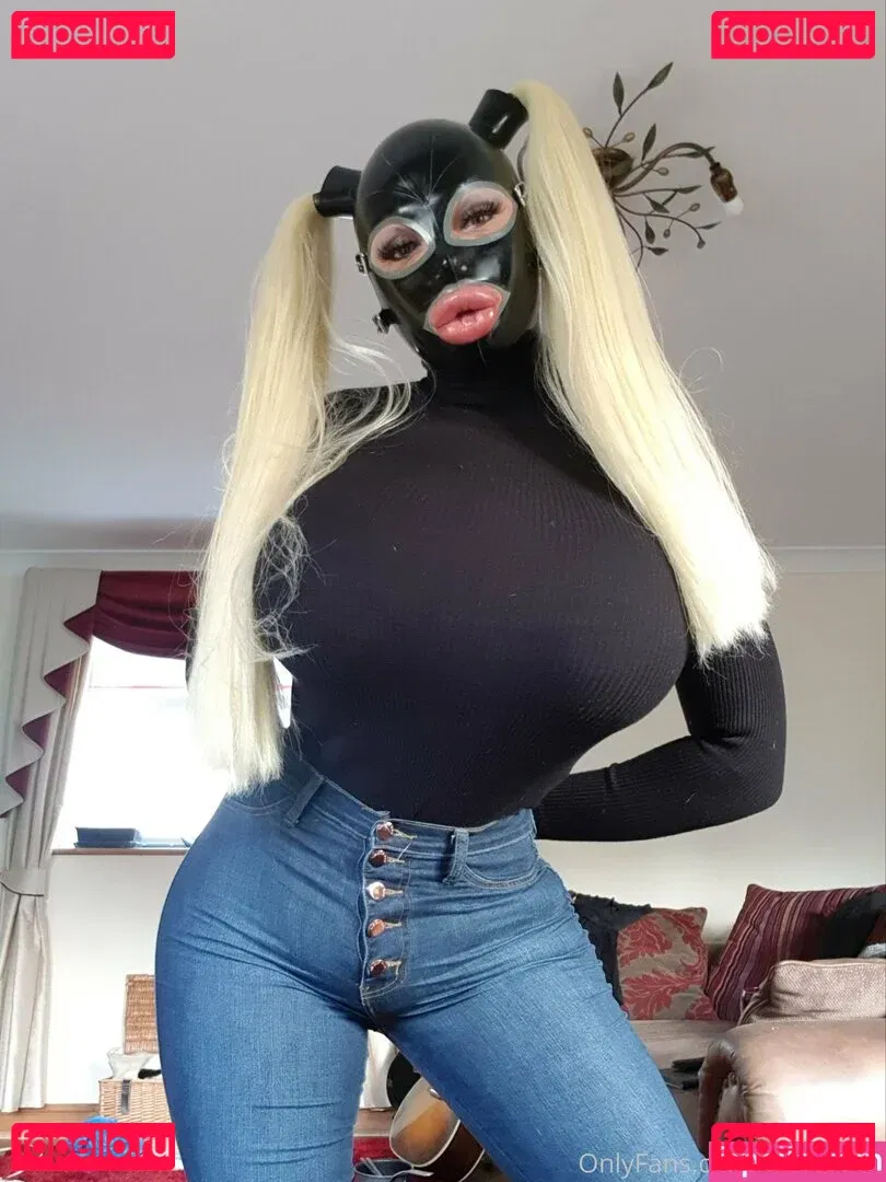 evelyndoll Onlyfans Photo Gallery 