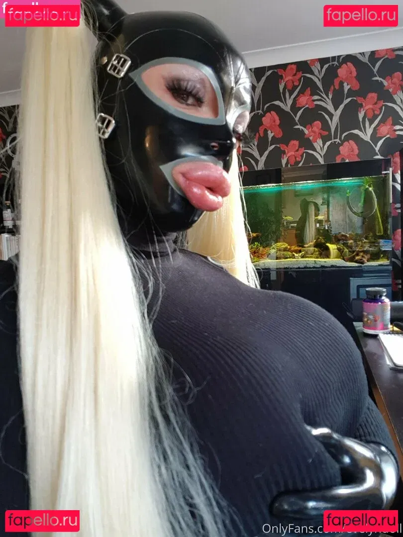 evelyndoll Onlyfans Photo Gallery 