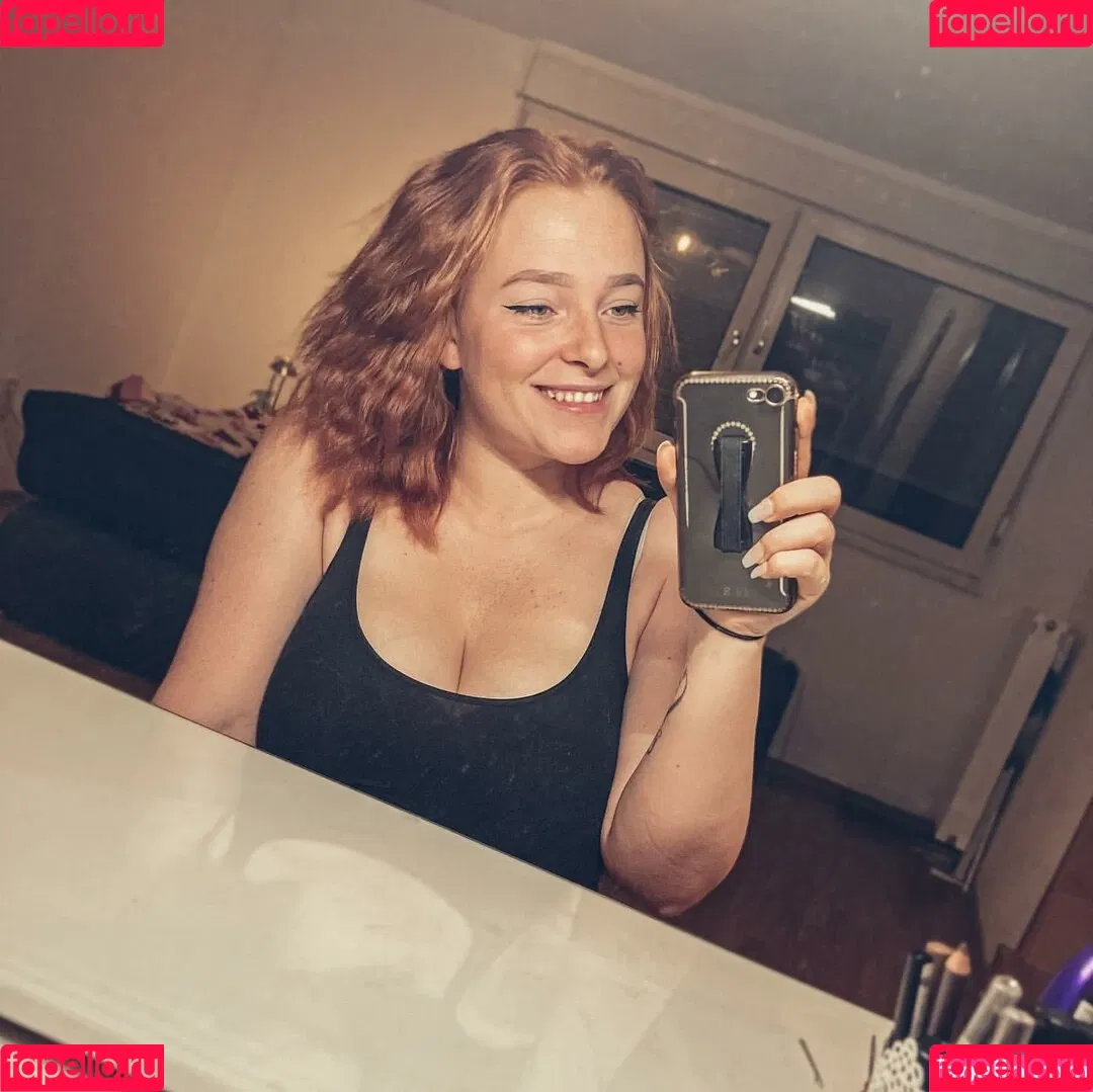 Sarah Neuhaus Onlyfans Photo Gallery 