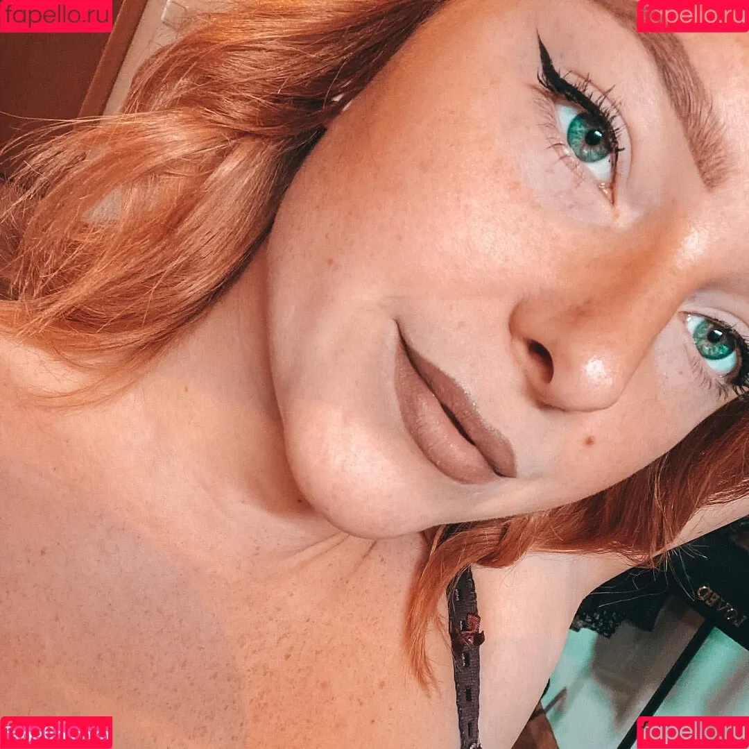Sarah Neuhaus Onlyfans Photo Gallery 