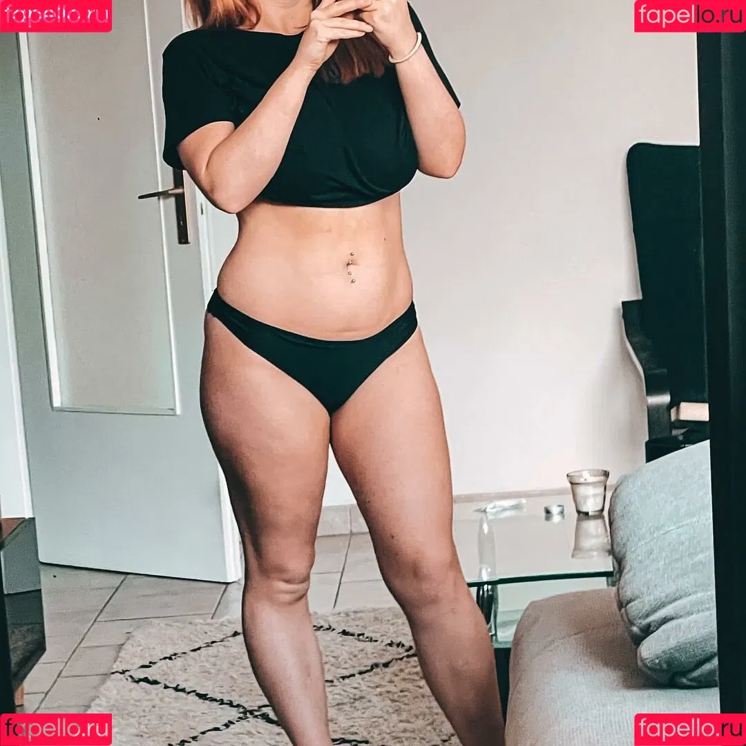 Sarah Neuhaus Onlyfans Photo Gallery 
