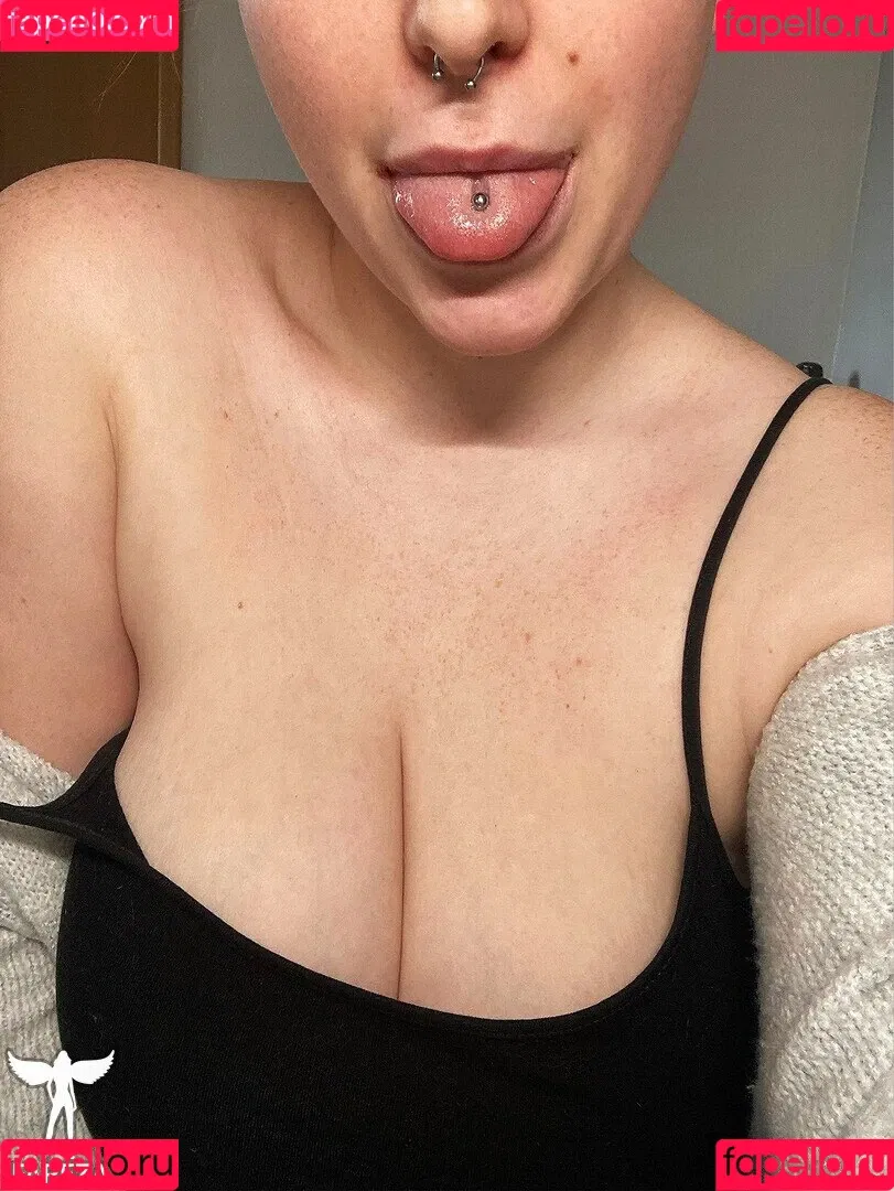 Sarah Neuhaus Onlyfans Photo Gallery 