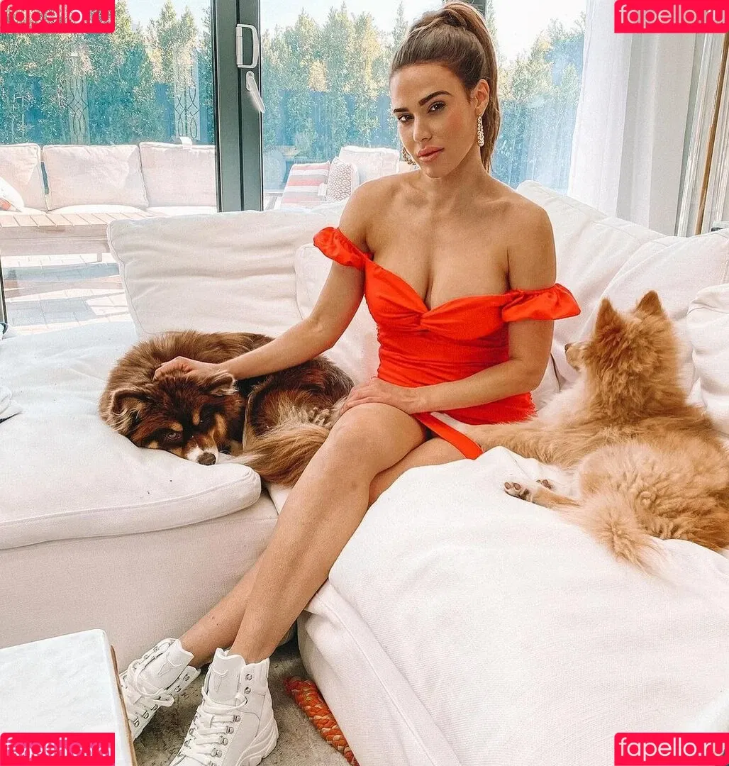 WWE Lana Onlyfans Photo Gallery 