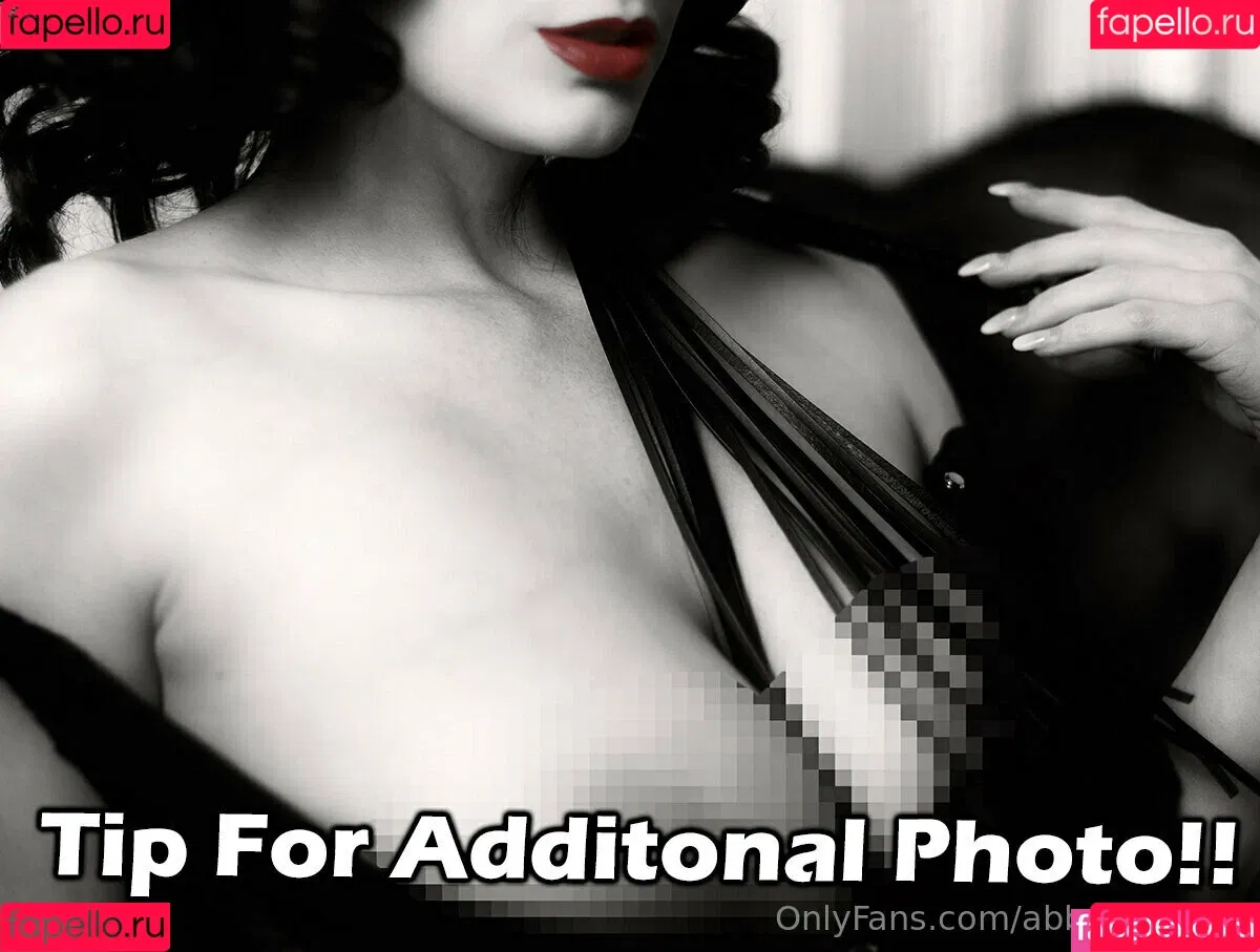 abbydarkstar Onlyfans Photo Gallery 