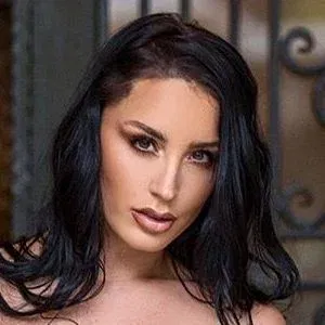 Kendra Cantara Onlyfans Photo Gallery 