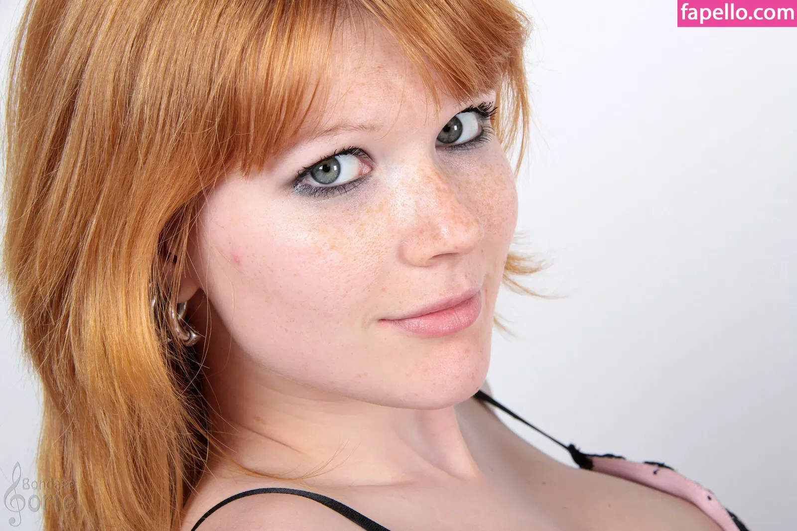 Mia Sollis Onlyfans Photo Gallery 