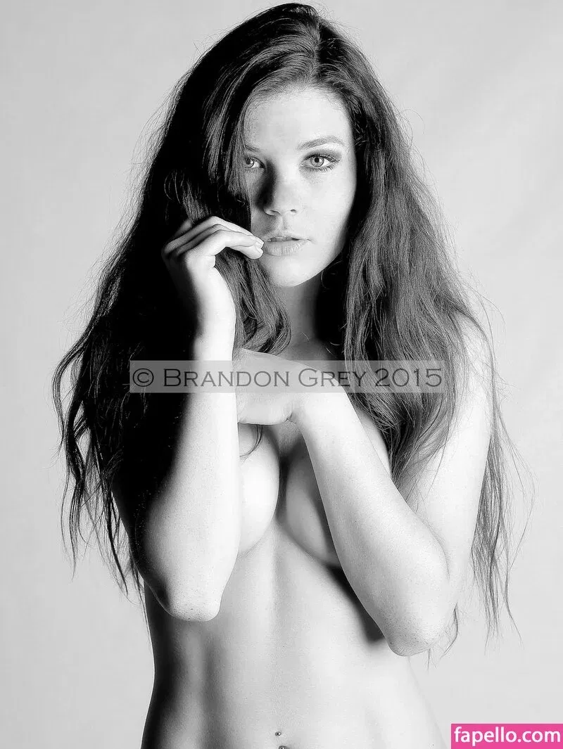 Mia Sollis Onlyfans Photo Gallery 