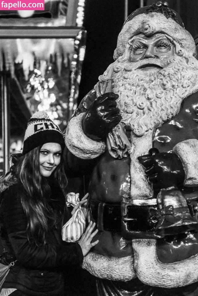 Mia Sollis Onlyfans Photo Gallery 